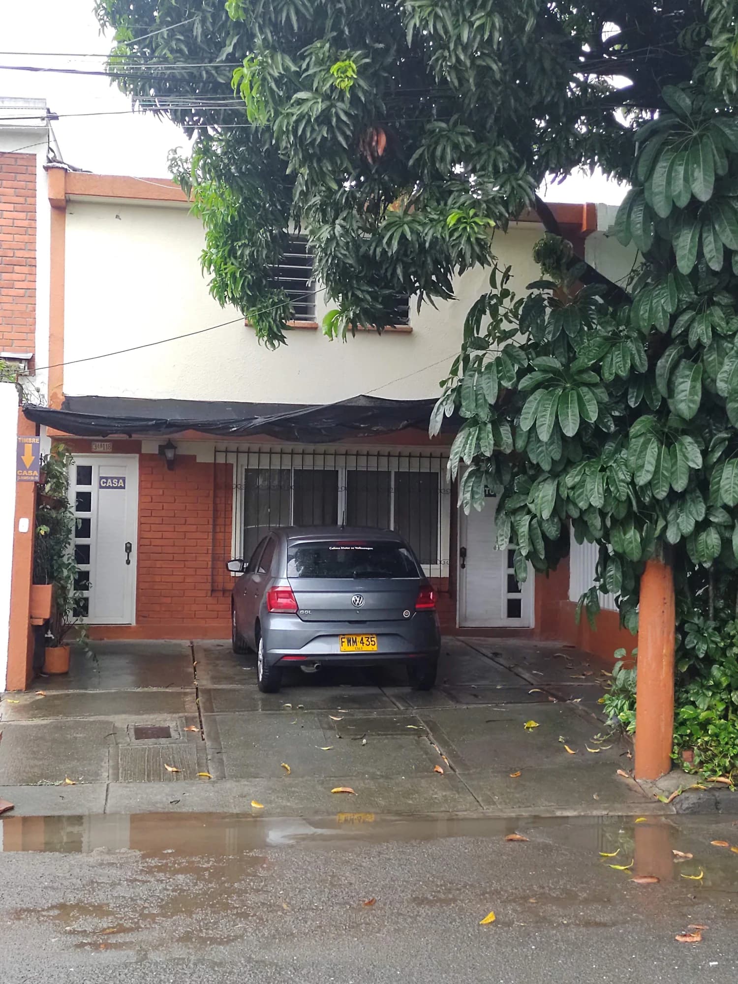 Casa de Vipasa 2 pisos, remodelada a 4 apartamentos