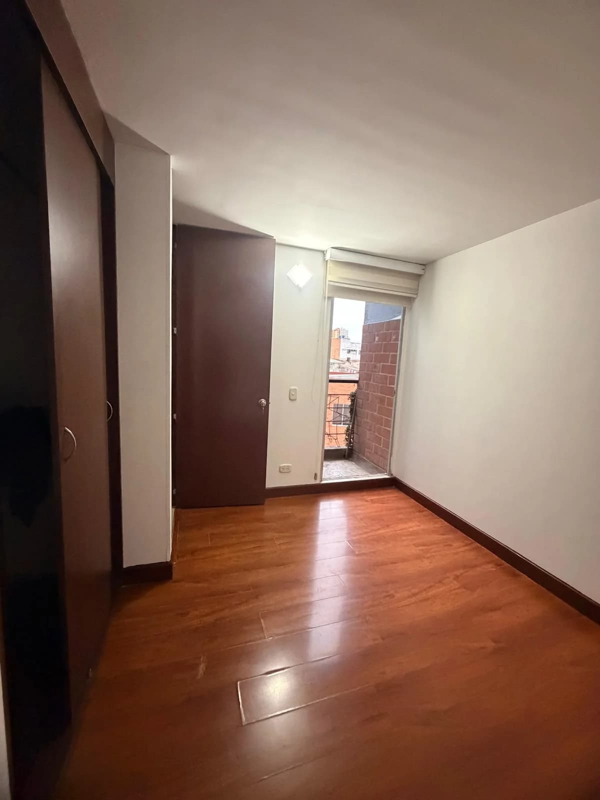 Apartamento excelente iluminación natural