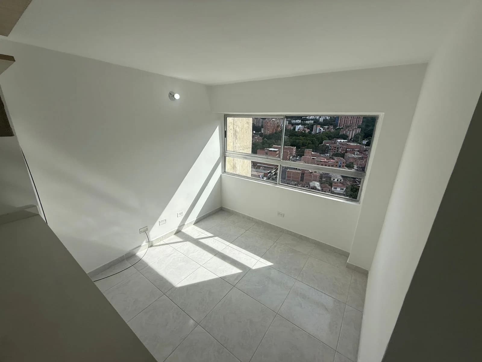 APARTAESTUDIO EN ARRIENDO – BARRIO CRISTÓBAL