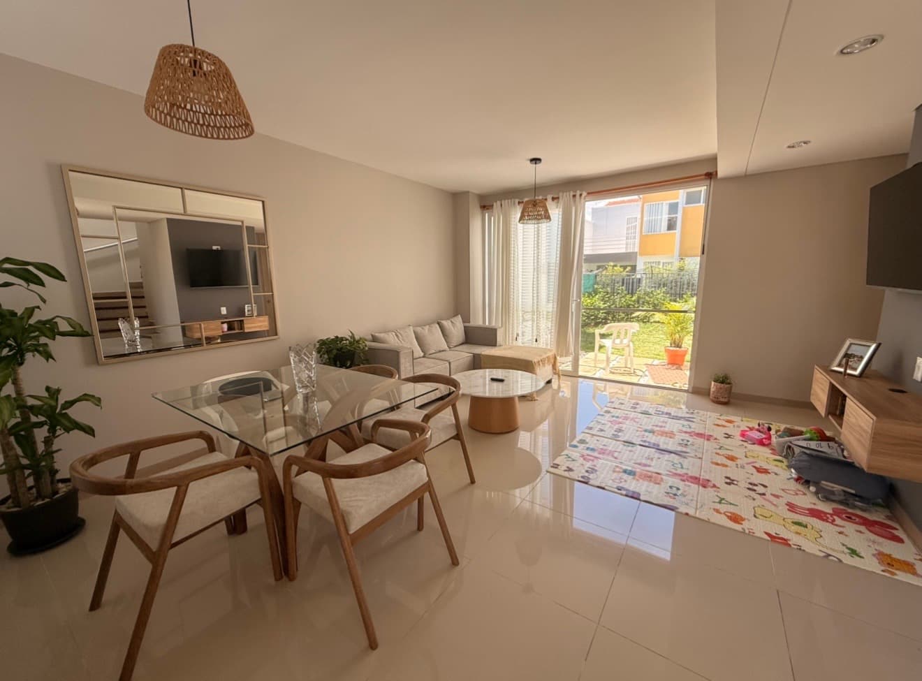 Venta hermosa casa en el castillo