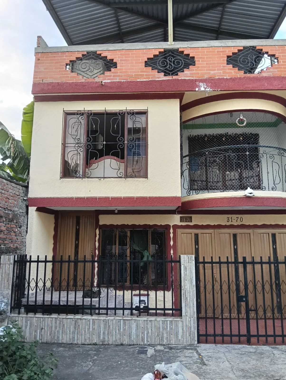 Casa tres niveles Zamorano Palmira
