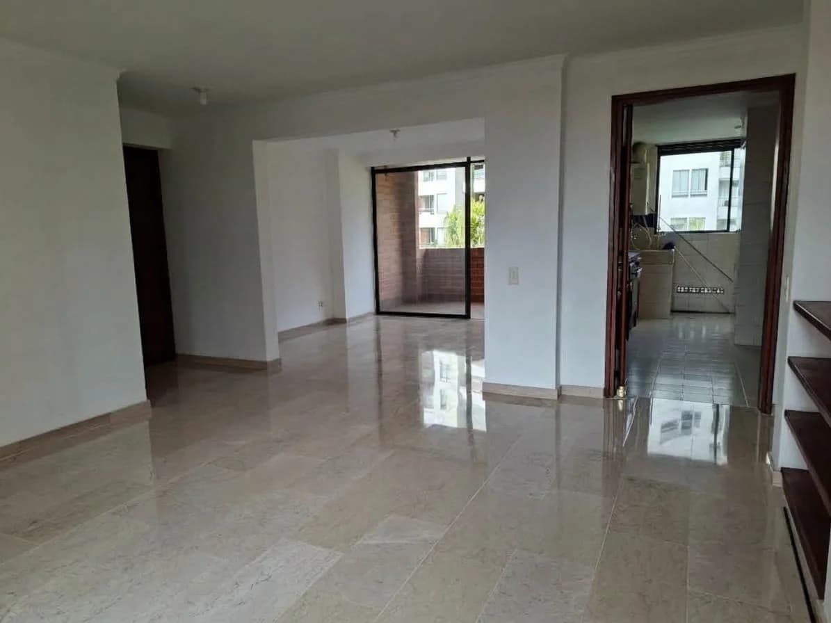 Arriendo Apartamento Medellín - Poblado Universidas CES y Colegio MaryMount