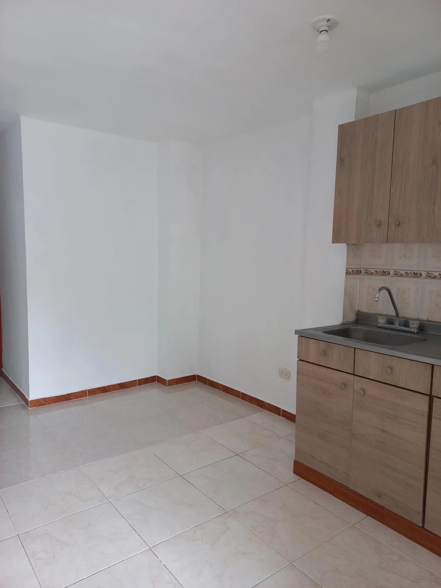 Bonito Apartamento Bihabitación 3er Piso Vipasa - Cali.