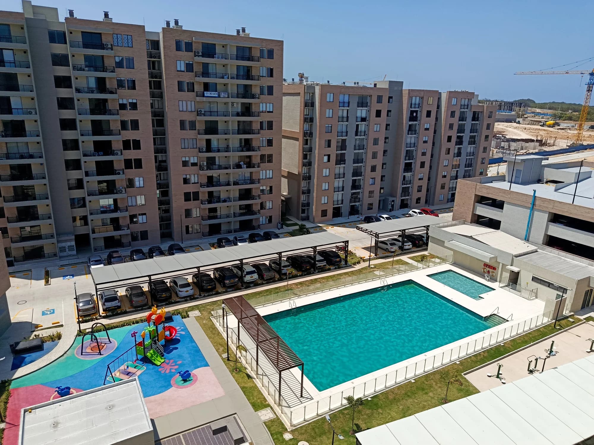 Se Vede Un Espectacular Apartamento En Villa Carolina.. Listo Para Estrenar